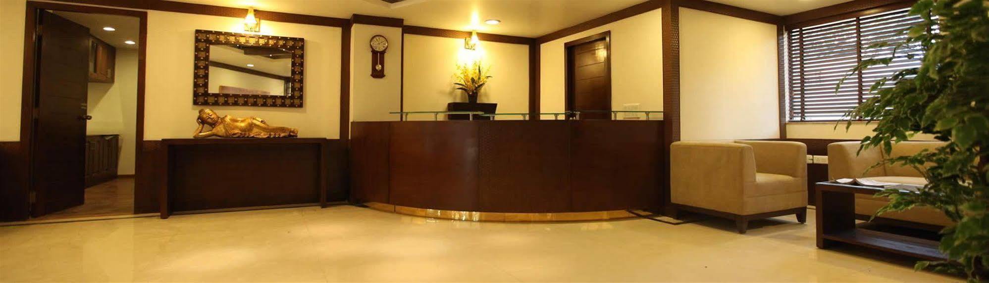 Brunton Heights Executive Suites Bangalore Bagian luar foto