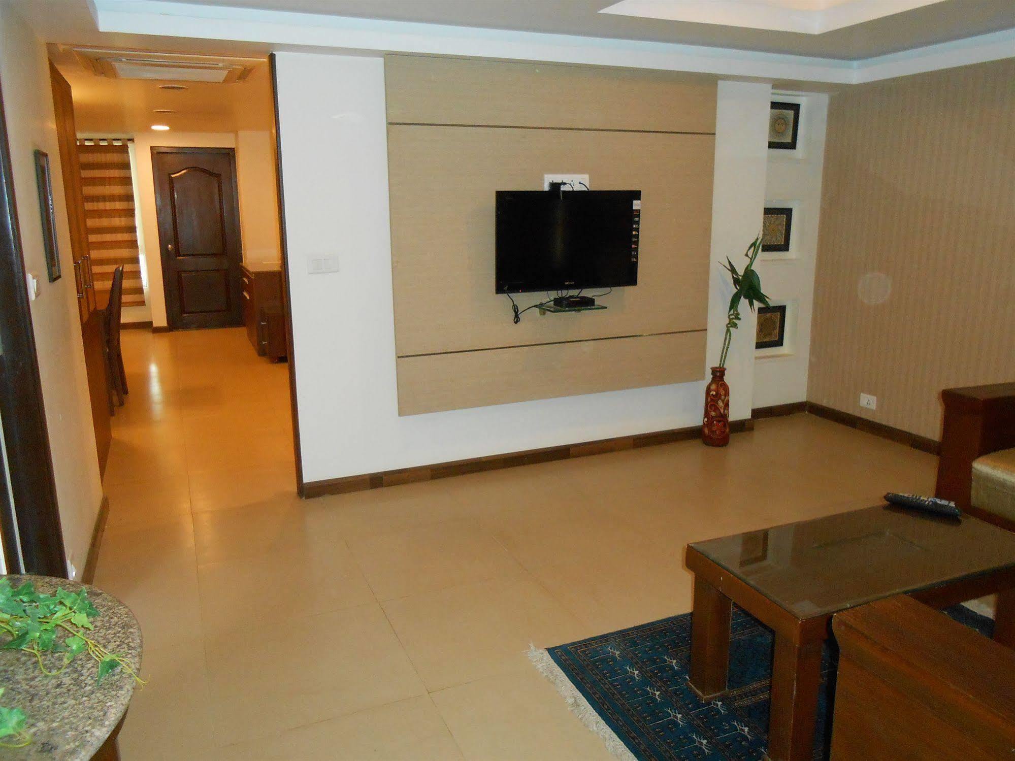 Brunton Heights Executive Suites Bangalore Bagian luar foto